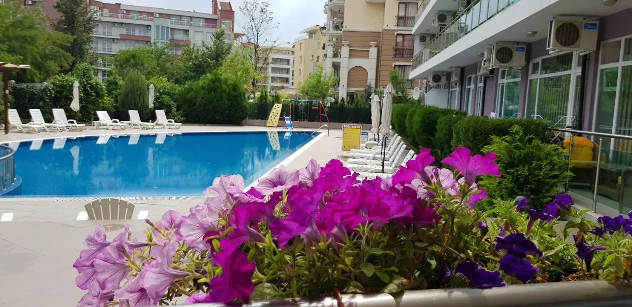 Family Apartments In Solmarin Slantschew brjag