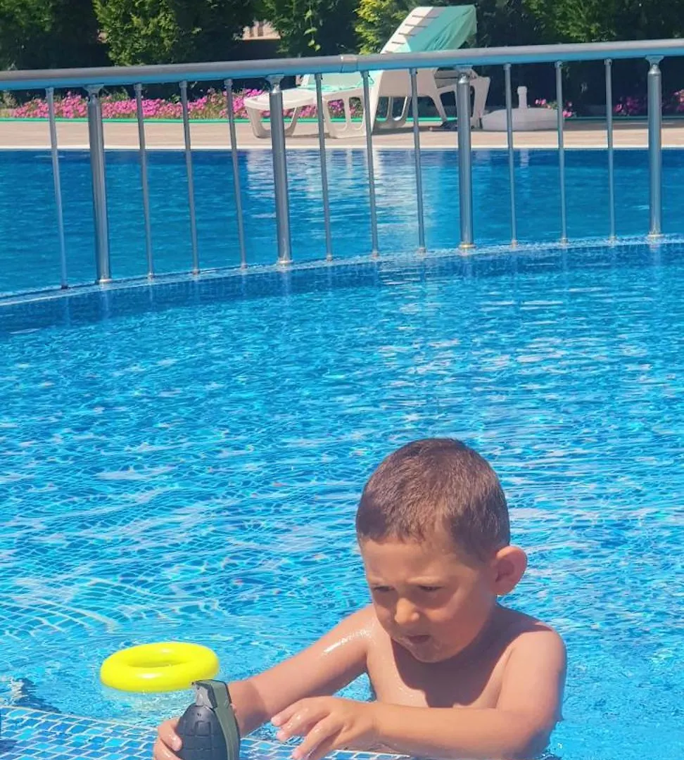Family Apartments In Solmarin 써니비치