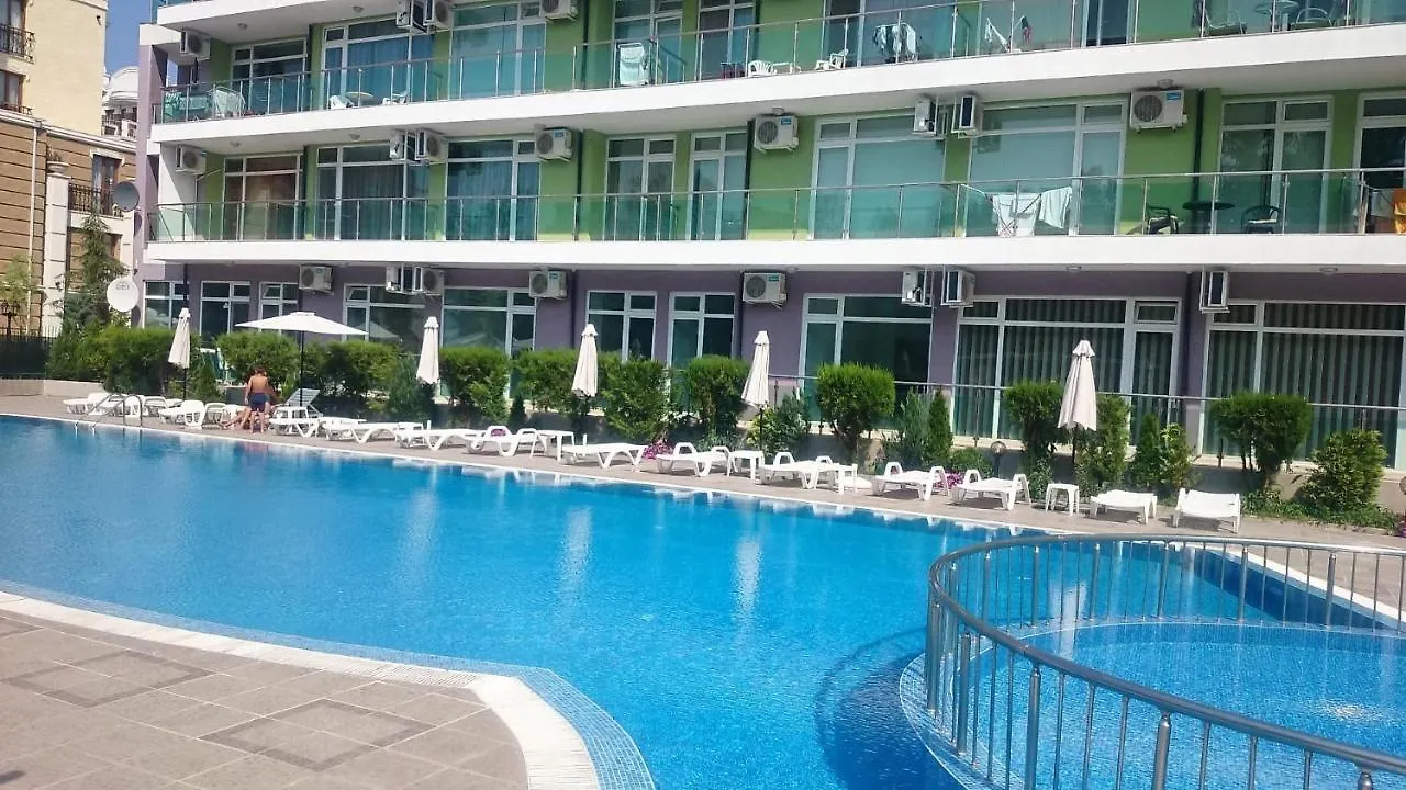Family Apartments In Solmarin Sunny Beach