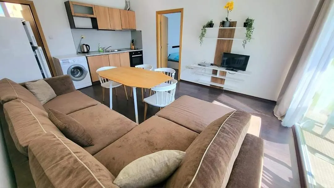 Family Apartments In Solmarin Sunny Beach